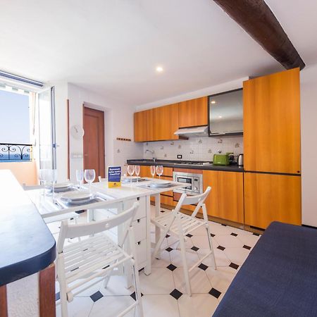 Casaviva Family Beachfront House In 카모글리 외부 사진